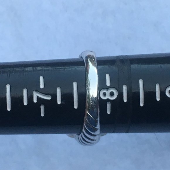 Sterling Silver Cross Over Ring Size 7 3/4 with Small Cubic Zirconia Accents - Picture 10 of 10